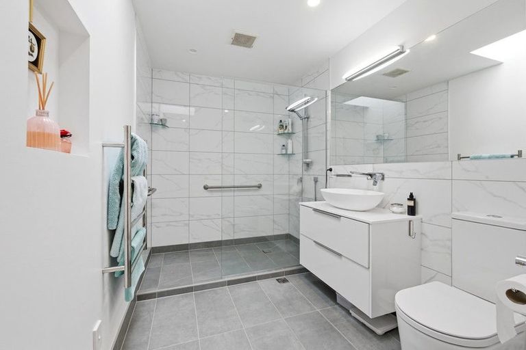 Photo of property in 408/36 Victoria Road, Mount Maunganui, 3116