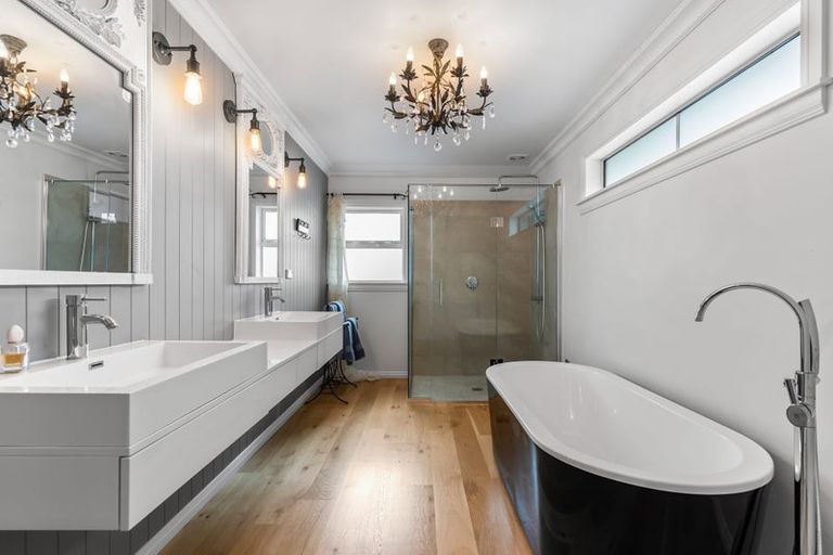 Photo of property in 129 Motu Grande, Pauanui, Hikuai, 3579