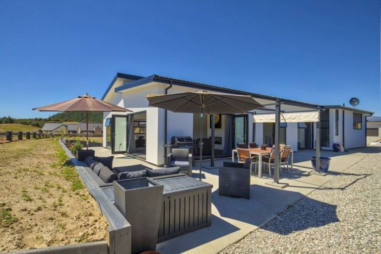 Photo of property in 81 Infinity Drive, Wanaka, 9305