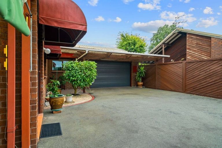 Photo of property in 65 Waimairi Road, Upper Riccarton, Christchurch, 8041