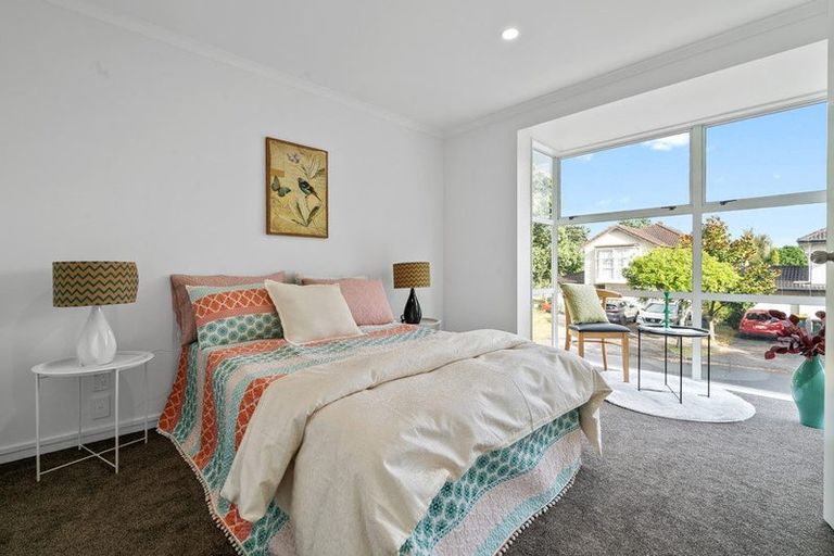 Photo of property in 27 The Track, Takanini, 2112