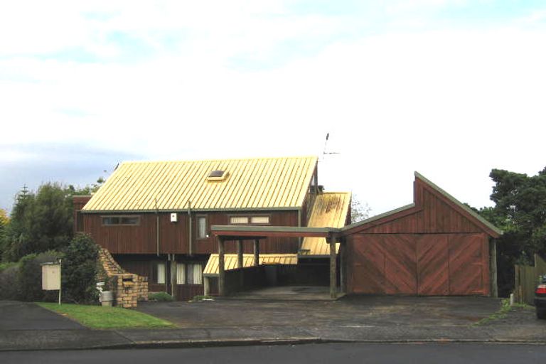 Photo of property in 8 Dundas Place, Henderson, Auckland, 0612