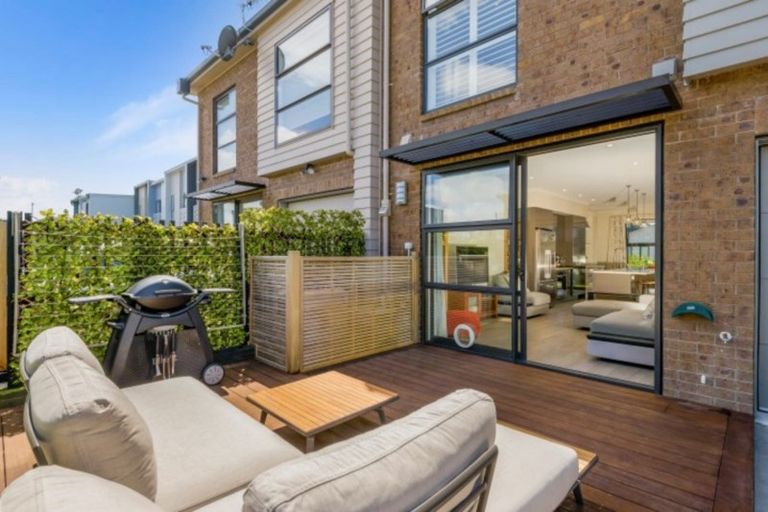 Photo of property in 16 Oioi Road, Hobsonville, Auckland, 0616