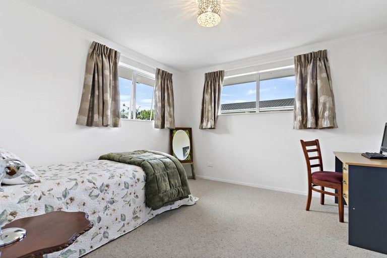Photo of property in 23 Lowes Place, Solway, Masterton, 5810