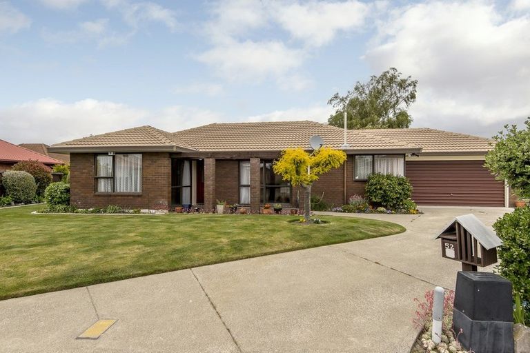 Photo of property in 52 Ben Nevis Drive, Broomfield, Christchurch, 8042