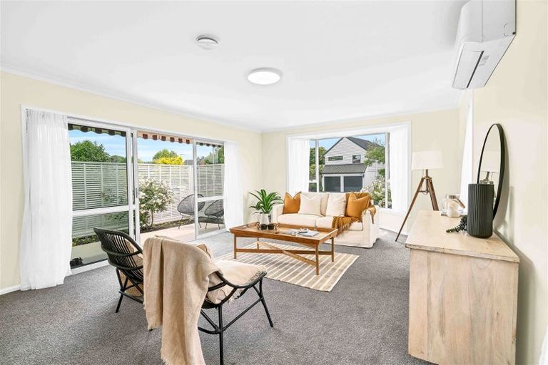 Photo of property in 15 Strathean Avenue, Avonhead, Christchurch, 8042