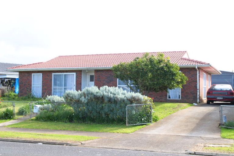 Photo of property in 40 Calthorp Close, Favona, Auckland, 2024