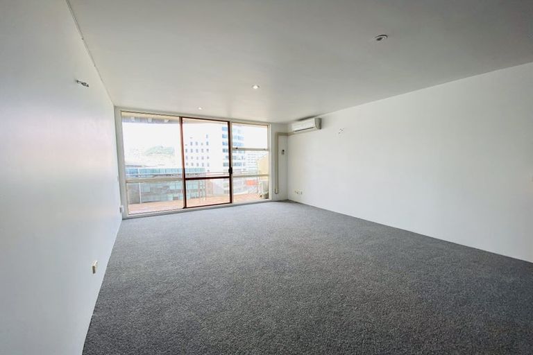 Photo of property in Sirocco Apartments, 608/8u Church Street, Wellington Central, Wellington, 6011