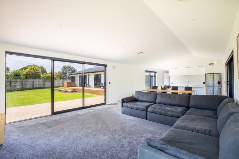 Photo of property in 244 Corbett Road, Paraite, New Plymouth, 4373