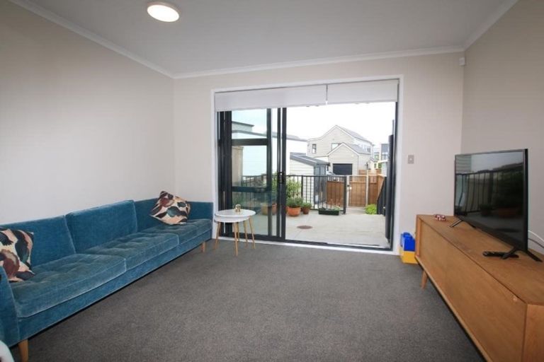 Photo of property in 184 Hobsonville Point Road, Hobsonville, Auckland, 0616