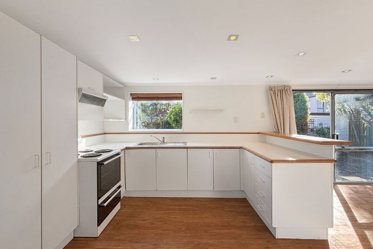 Photo of property in 27 Grassmere Street, Papanui, Christchurch, 8052