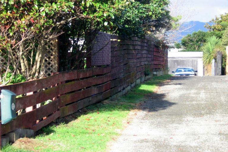 Photo of property in 12 Michael Road, Paraparaumu Beach, Paraparaumu, 5032