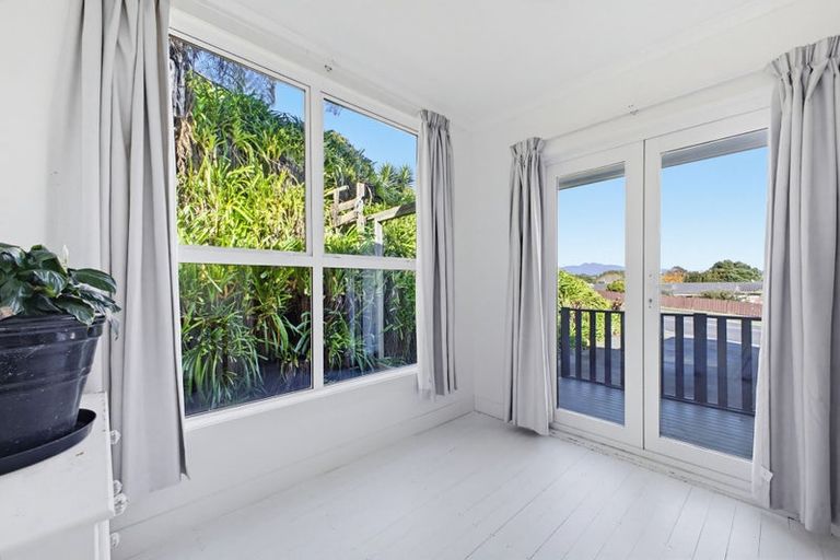 Photo of property in 73 Oranga Street, Westown, New Plymouth, 4310