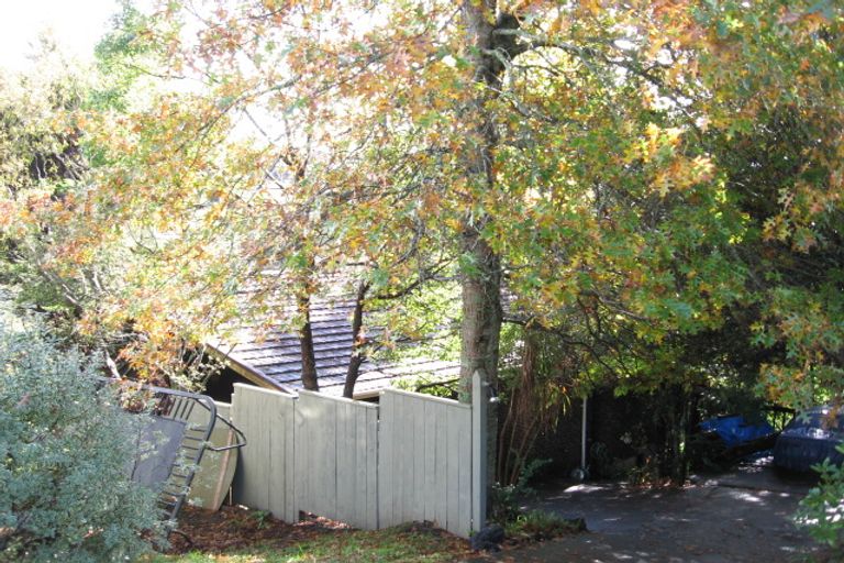 Photo of property in 62 Cheriton Road, Mellons Bay, Auckland, 2014