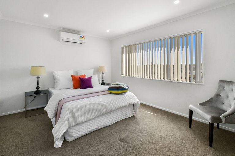 Photo of property in 5 Survila Street, Takanini, 2110