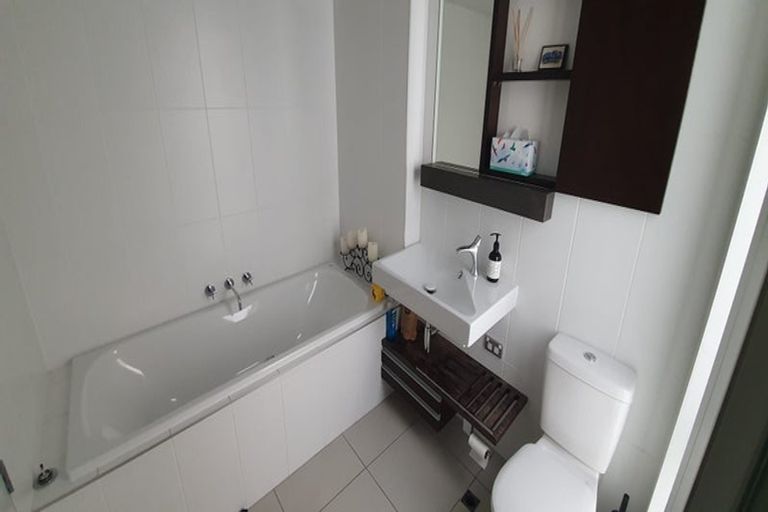 Photo of property in Mariner, 140u1b Oriental Parade, Oriental Bay, Wellington, 6011