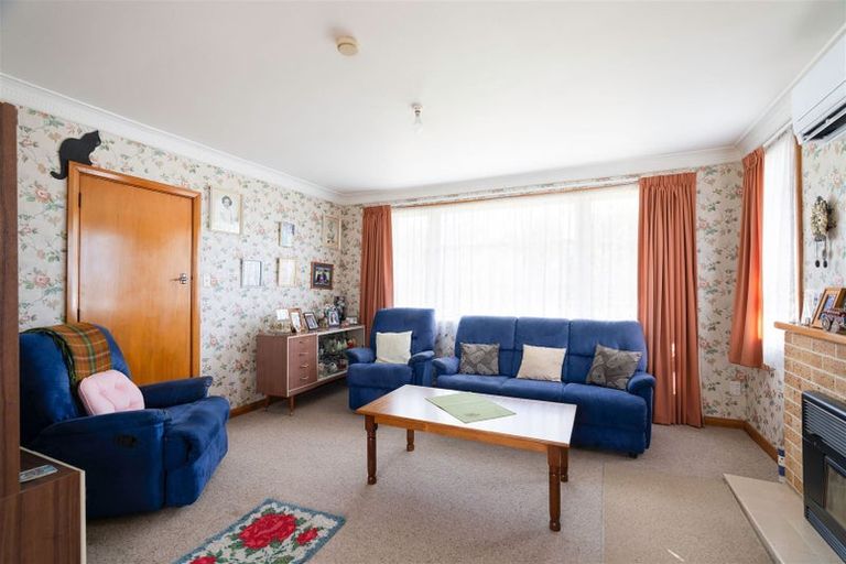 Photo of property in 18 Boulton Road, Levin, 5510