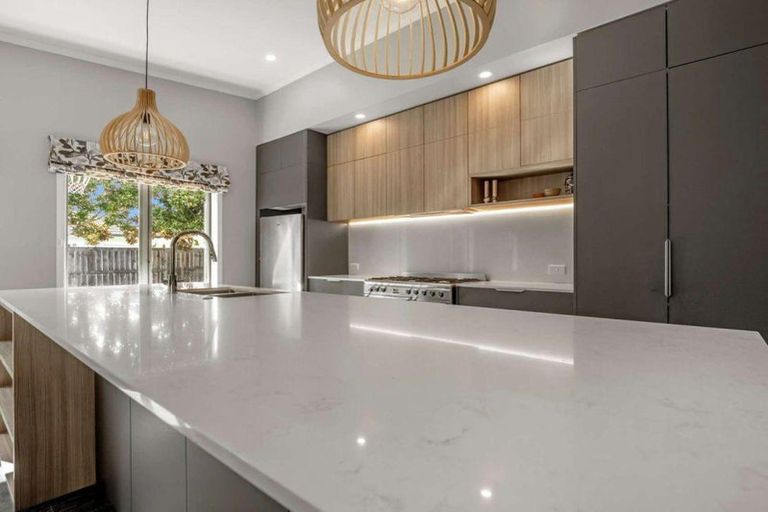 Photo of property in 75 Swayne Road, Cambridge, 3434