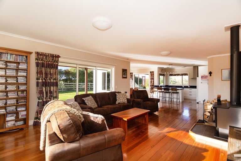 Photo of property in 305 Redcastle Road, Oamaru North, Oamaru, 9492