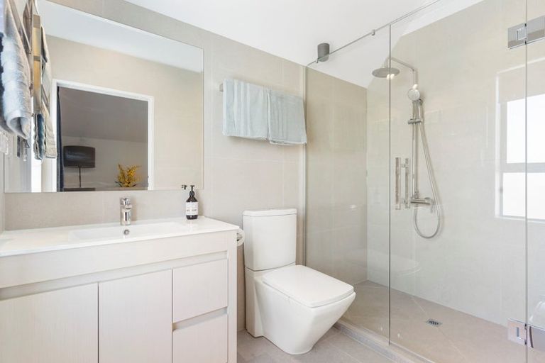 Photo of property in 12 Koropiko Lane, Flat Bush, Auckland, 2019