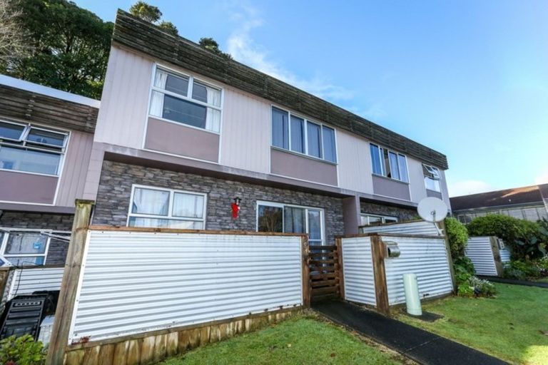Photo of property in 8 Carrington Street, Lower Vogeltown, New Plymouth, 4310
