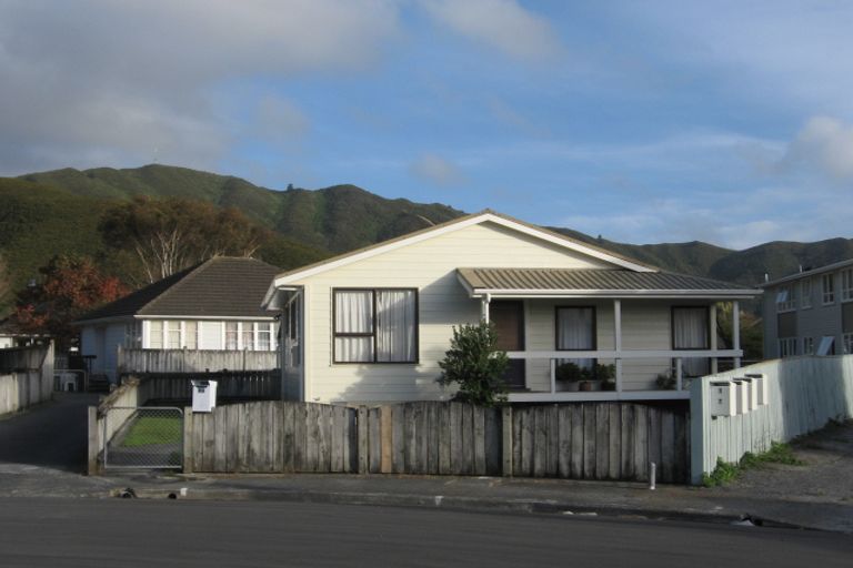 Photo of property in 8a Mayo Grove, Naenae, Lower Hutt, 5011