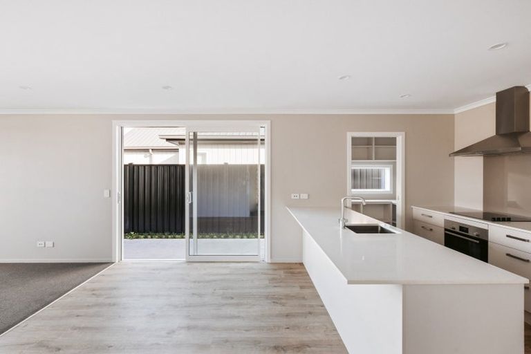 Photo of property in 60 Empire Crescent, Papamoa, 3118