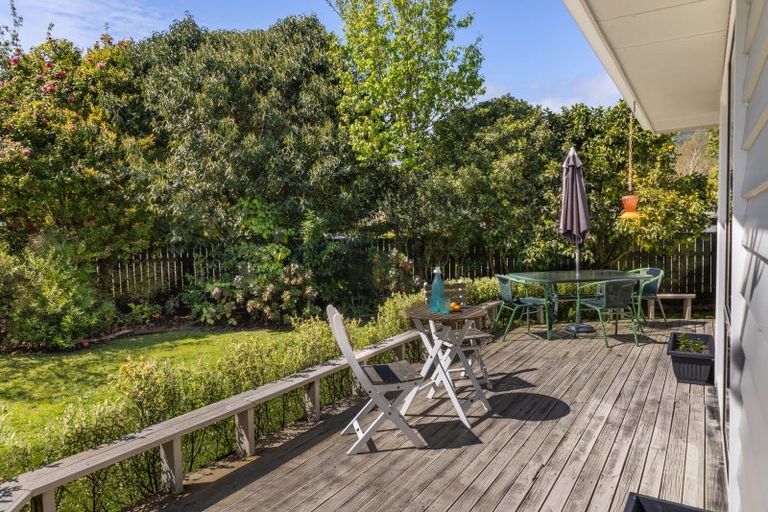 Photo of property in 53 Karu Crescent, Waikanae, 5036