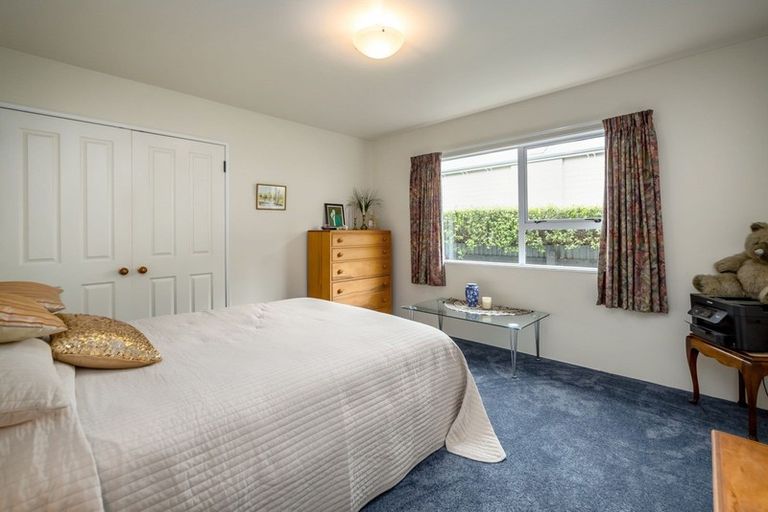 Photo of property in 15 Wood Street, Greytown, 5712