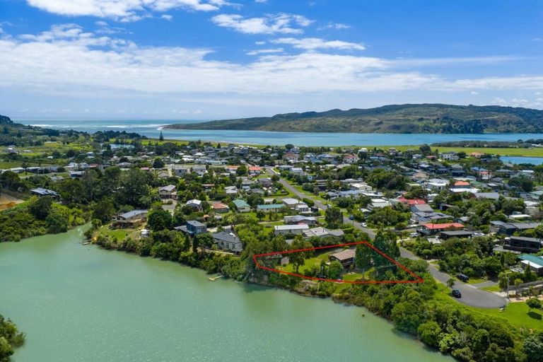 Photo of property in 25 Smith Street, Raglan, 3225