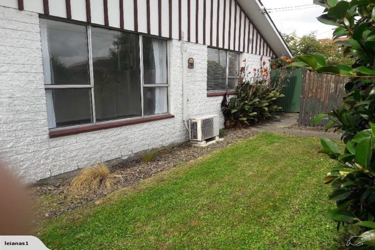Photo of property in 118 Avonhead Road, Avonhead, Christchurch, 8042