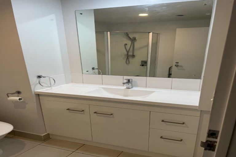 Photo of property in Albany Central, 6a/210 Dairy Flat Highway, Albany, Auckland, 0632