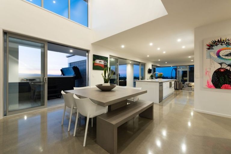 Photo of property in 7r Estates Terrace, Welcome Bay, Tauranga, 3175