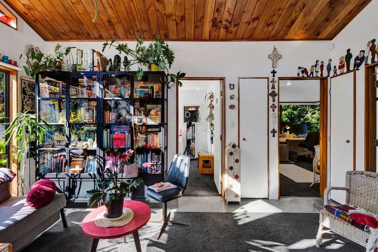 Photo of property in 45a Karina Road, Merrilands, New Plymouth, 4312