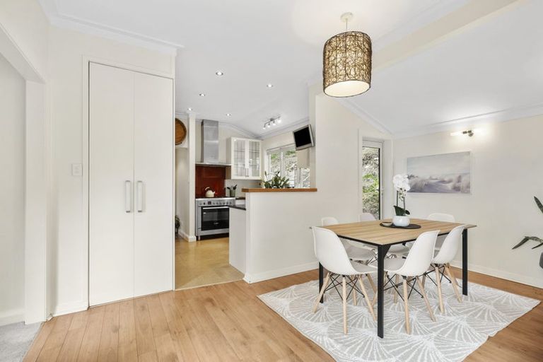 Photo of property in 17 Torwood Road, Khandallah, Wellington, 6035