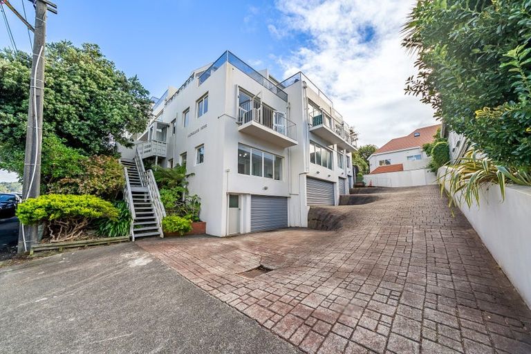 Photo of property in Mcfarlane Mews, 7/2 Mcfarlane Street, Mount Victoria, Wellington, 6011