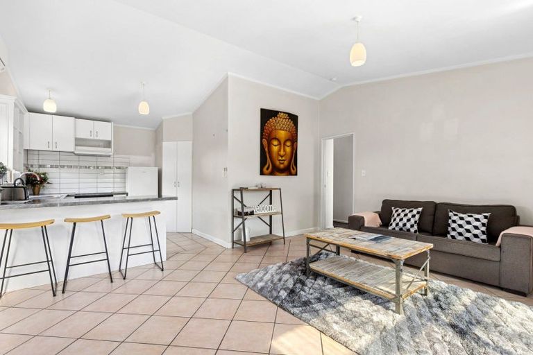 Photo of property in 2/28 Waimea Road, Nelson South, Nelson, 7010