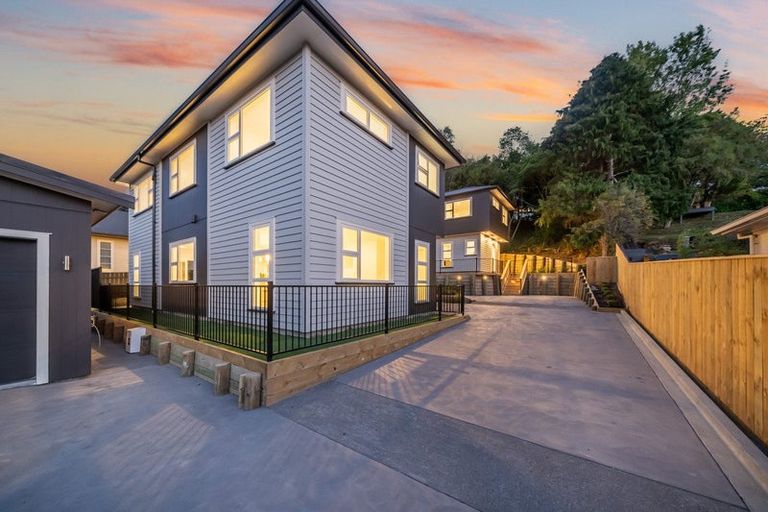 Photo of property in 70c Heretaunga Square, Silverstream, Upper Hutt, 5019