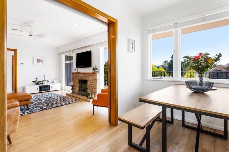 Photo of property in 33 Noall Street, Te Atatu Peninsula, Auckland, 0610