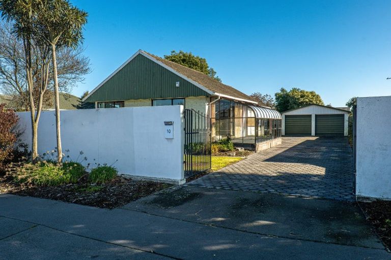 Photo of property in 10 Masham Road, Broomfield, Christchurch, 8042