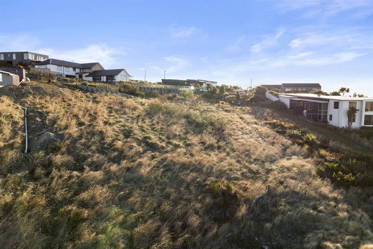 Photo of property in 1 Oxenhope Road, Richmond Hill, Christchurch, 8081