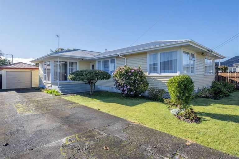Photo of property in 27 Tawa Street, Levin, 5510