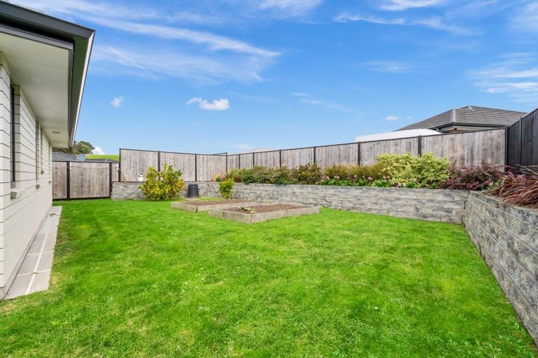 Photo of property in 18 Sycamore Drive, Sunnynook, Auckland, 0620