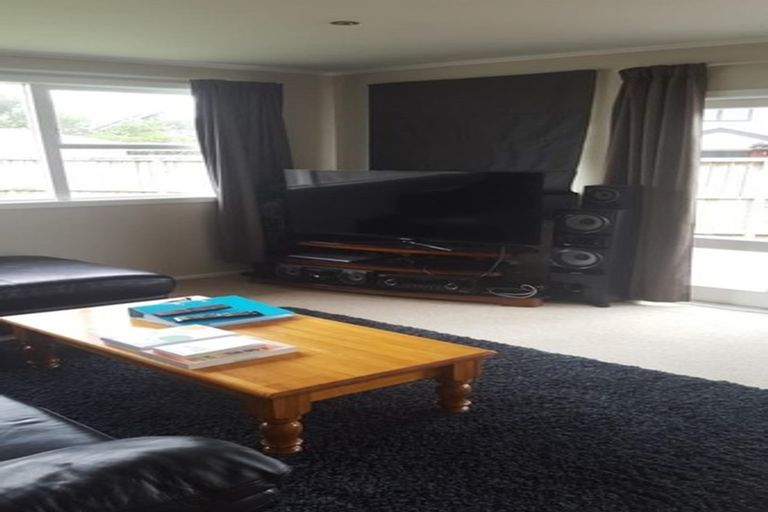 Photo of property in 13 Roby Street, Te Atatu Peninsula, Auckland, 0610