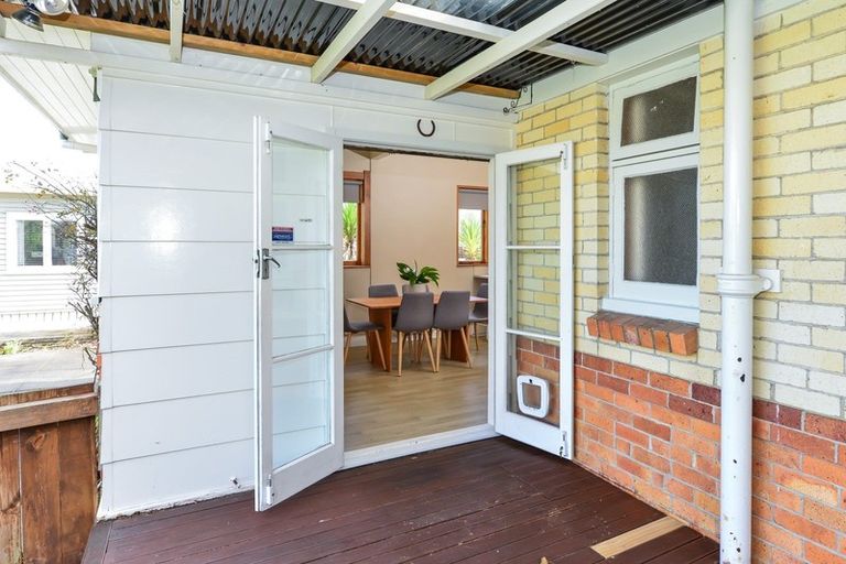Photo of property in 92 Naylor Street, Hamilton East, Hamilton, 3216