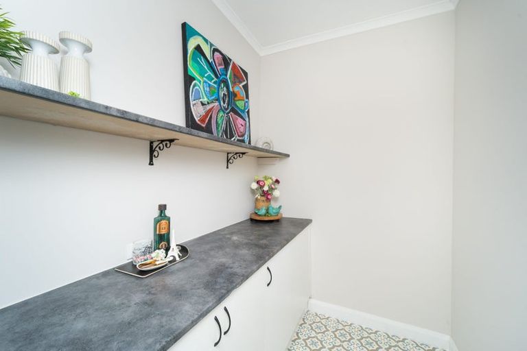 Photo of property in 85 Shamrock Street, Takaro, Palmerston North, 4412