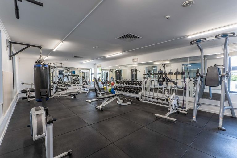 Photo of property in 16 Riverbank Road, Northwood, Christchurch, 8051