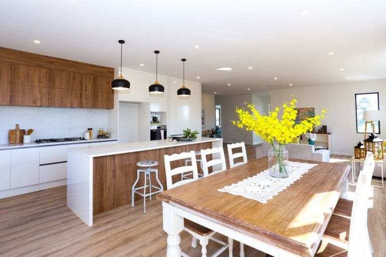 Photo of property in 21 Merv Clarke Lane, Massey, Auckland, 0614