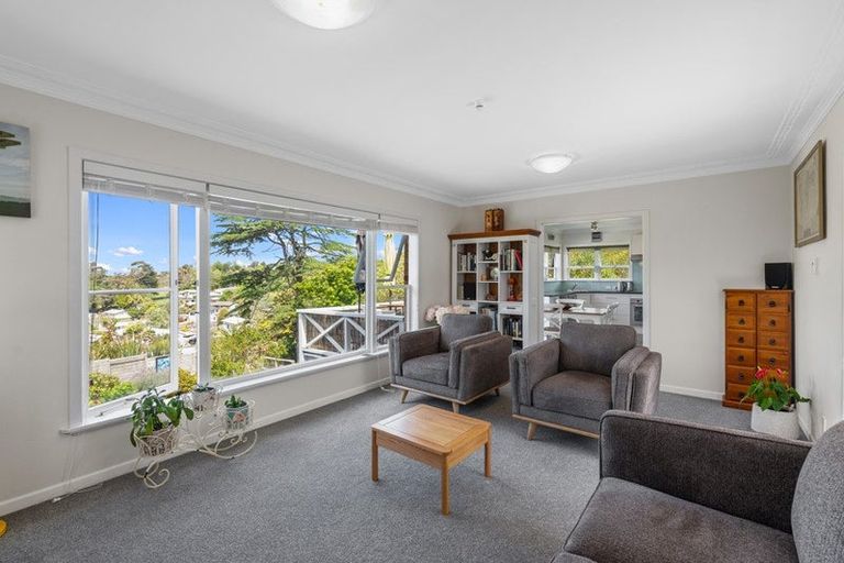 Photo of property in 319 Don Buck Road, Massey, Auckland, 0614