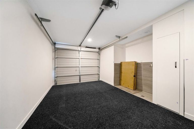 Photo of property in 11e Reid Road, New Lynn, Auckland, 0600